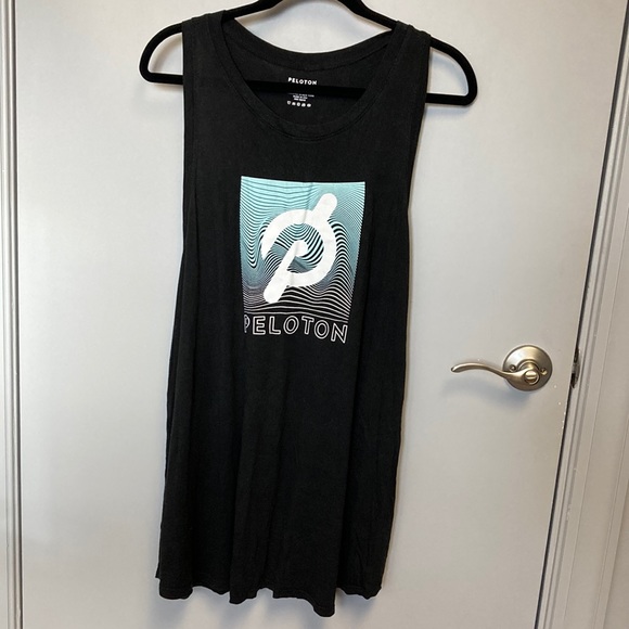 Peloton Women’s Flow Racer Tank Size 2x - Picture 3 of 6